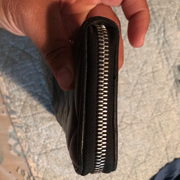 Michael Kors black leather wallet - Picture 5 of 9